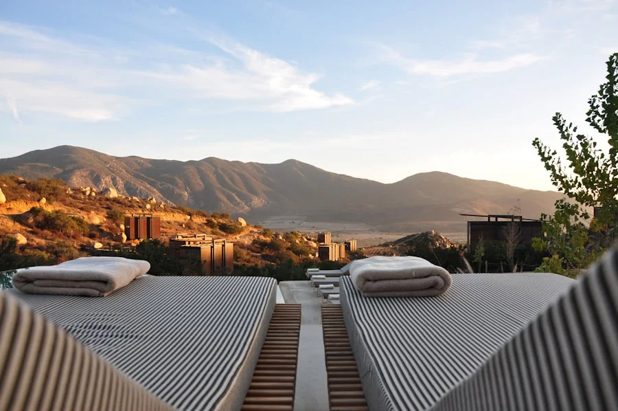 Kempinski Hotel Barbaros Bay Bodrum — luxury cliff resort над синим Эгейским морем
